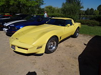 Chevrolet Corvette C3 jaune (de 1968-1982) (prise a Amberieux, France, 2016) (2)